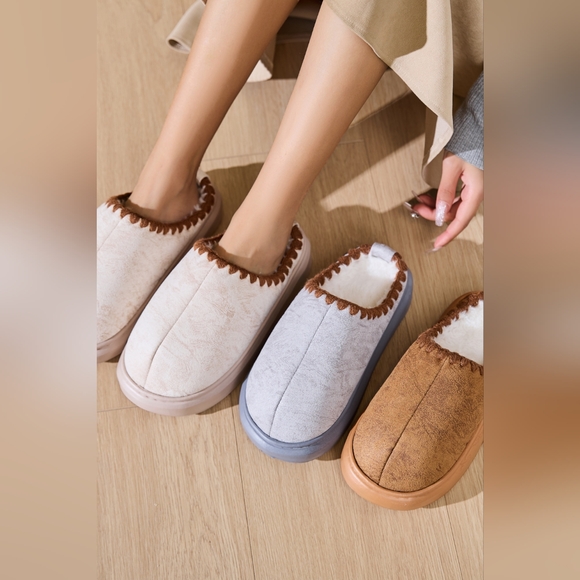 Thermal Round Toe Platform Slippers - Picture 5 of 9